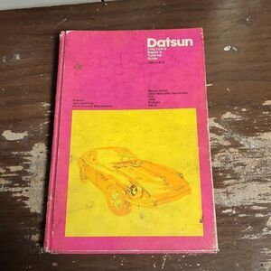 1971 Chiltons Datsun 1961 - 1972 Repair and Tune up Guide Manual
